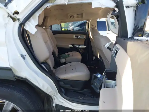 1FMSK7FH7NGA72252 2022 FORD EXPLORER - Image 8