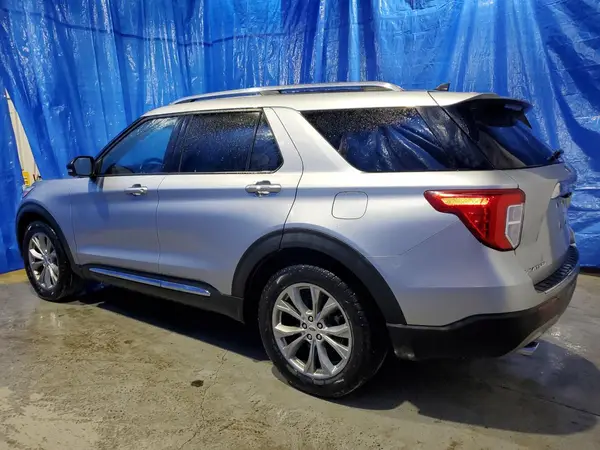 1FMSK7FH8NGA32360 2022 FORD EXPLORER - Image 2