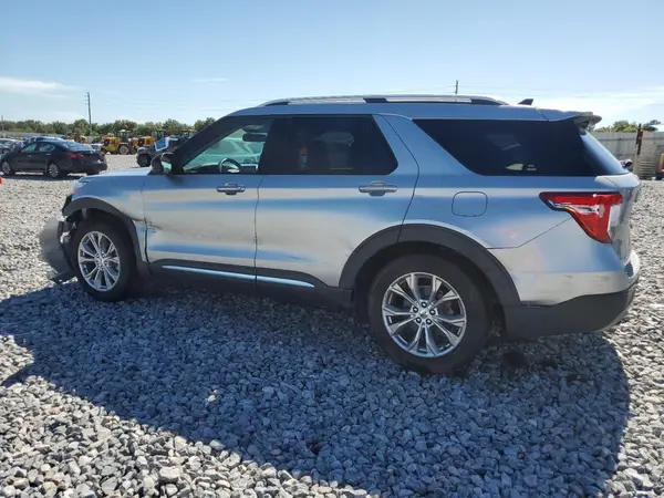 1FMSK7FH8NGA32925 2022 FORD EXPLORER - Image 2