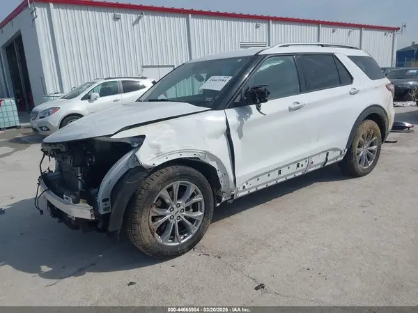 1FMSK7FH8NGA60398 2022 FORD EXPLORER - Image 2
