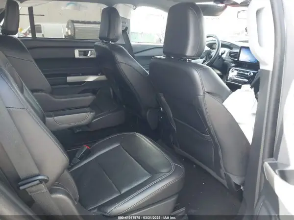 1FMSK7FH8NGA63785 2022 FORD EXPLORER - Image 8