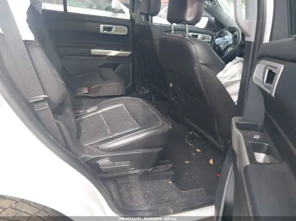 1FMSK7FH8NGA65164 2022 FORD EXPLORER - Image 8