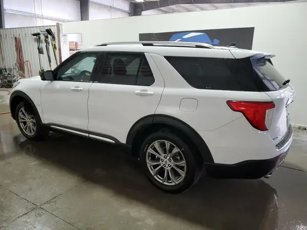 1FMSK7FH8NGA99766 2022 FORD EXPLORER - Image 2