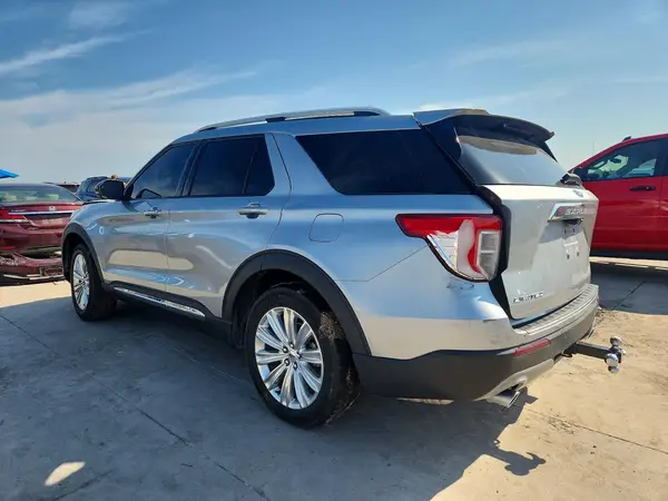 1FMSK7FH8NGB64129 2022 FORD EXPLORER - Image 2