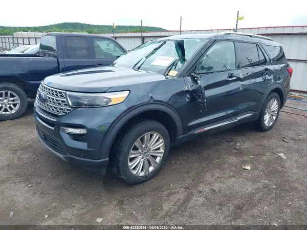 1FMSK7FH8NGC12499 2022 FORD EXPLORER - Image 2