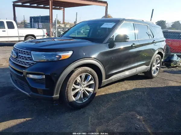 1FMSK7FH9MGA88175 2021 FORD EXPLORER - Image 2