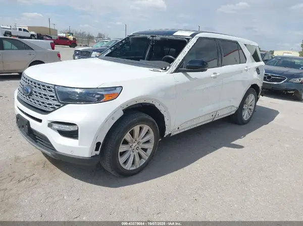 1FMSK7FH9NGB12363 2022 FORD EXPLORER - Image 2