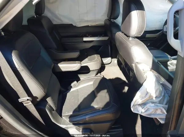1FMSK7FH9RGA59914 2024 FORD EXPLORER - Image 8