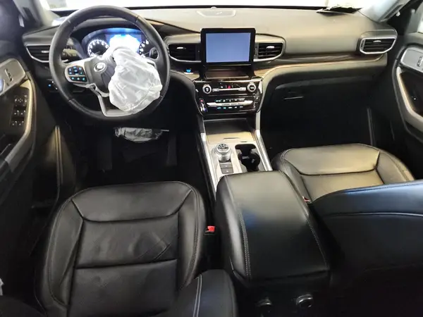1FMSK7FH9RGA59945 2024 FORD EXPLORER - Image 8