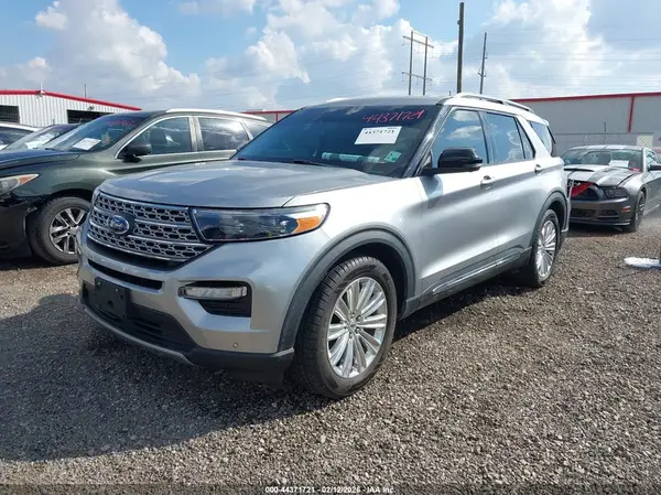 1FMSK7FHXMGB67645 2021 FORD EXPLORER - Image 2