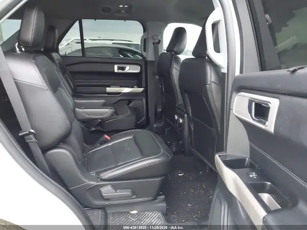 1FMSK7FHXNGA61083 2022 FORD EXPLORER - Image 8