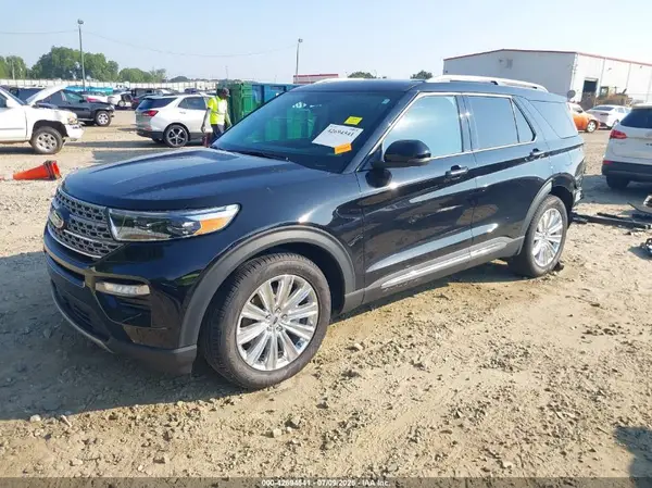 1FMSK7FHXPGB00127 2023 FORD EXPLORER - Image 2