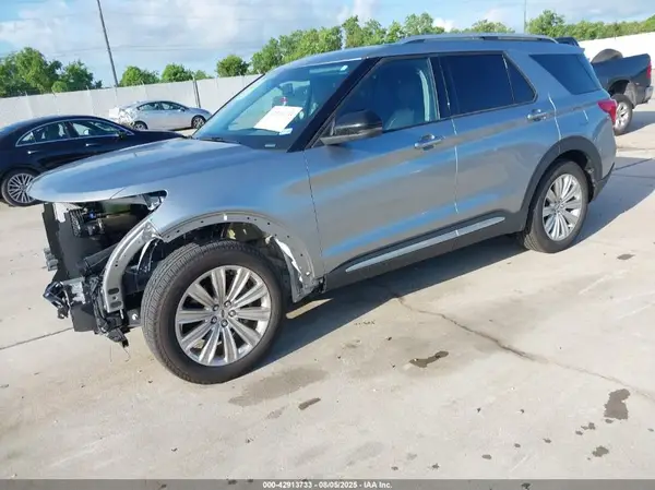 1FMSK7FHXRGA78844 2024 FORD EXPLORER - Image 2