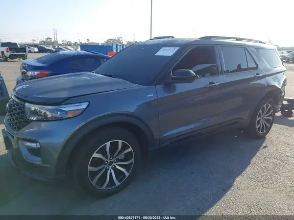1FMSK7KH0NGA92980 2022 FORD EXPLORER - Image 2