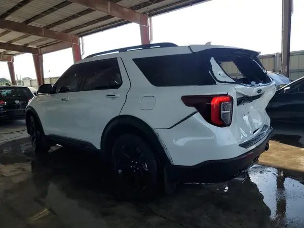 1FMSK7KH0PGA25962 2023 FORD EXPLORER - Image 2