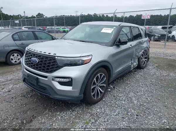 1FMSK7KH1NGA86315 2022 FORD EXPLORER - Image 2