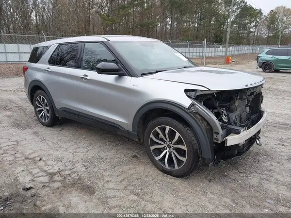 1FMSK7KH2NGA96089 2022 FORD EXPLORER - Image 1