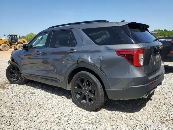 1FMSK7KH2NGB84897 2022 FORD EXPLORER - Image 2