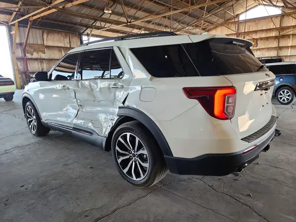 1FMSK7KH3NGB61385 2022 FORD EXPLORER - Image 2