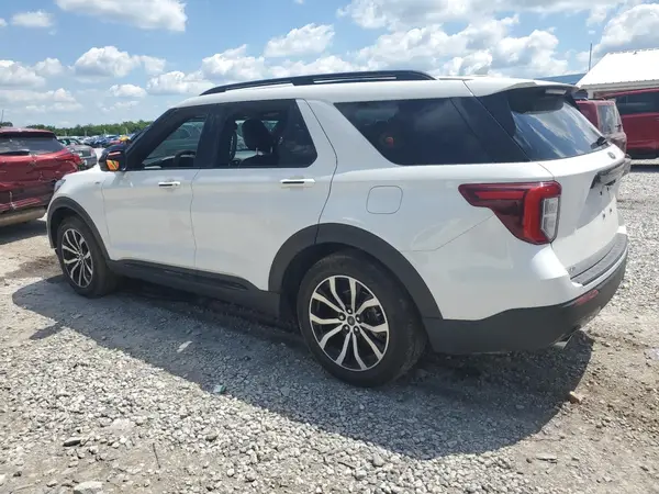 1FMSK7KH3NGC15493 2022 FORD EXPLORER - Image 2