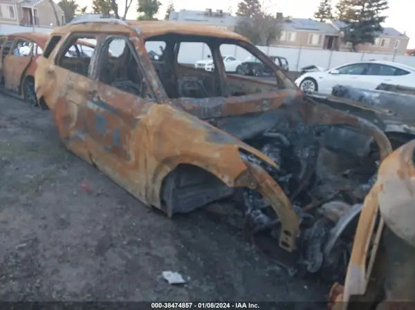 1FMSK7KH4NGB71276 2022 FORD EXPLORER - Image 1