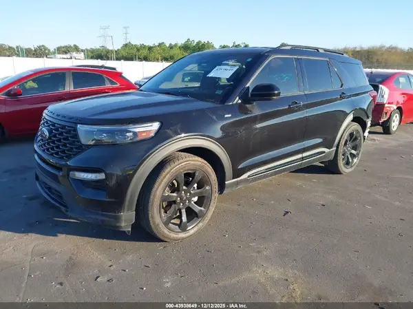 1FMSK7KH4NGC33663 2022 FORD EXPLORER - Image 2