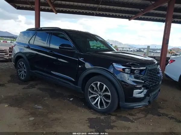 1FMSK7KH5NGA21032 2022 FORD EXPLORER - Image 1