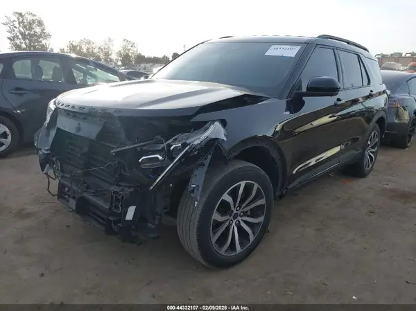 1FMSK7KH5NGB35466 2022 FORD EXPLORER - Image 2