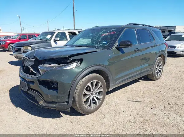 1FMSK7KH6PGC03552 2023 FORD EXPLORER - Image 2