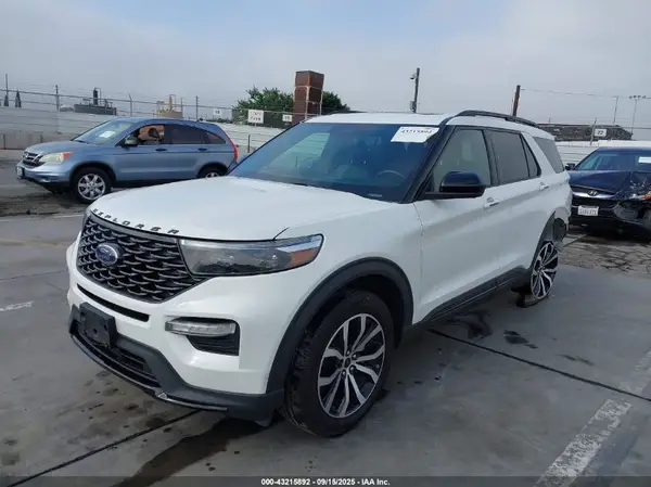 1FMSK7KH7NGA16852 2022 FORD EXPLORER - Image 2