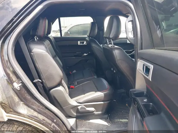 1FMSK7KH7NGB05501 2022 FORD EXPLORER - Image 8