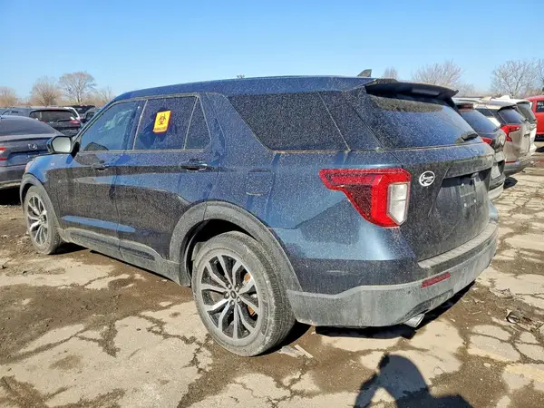 1FMSK7KH8NGA28265 2022 FORD EXPLORER - Image 2