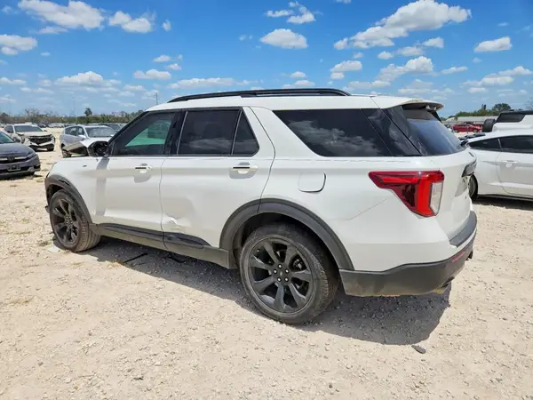 1FMSK7KH8NGC32046 2022 FORD EXPLORER - Image 2