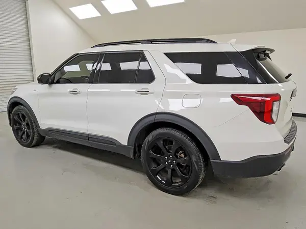 1FMSK7KH8RGA44987 2024 FORD EXPLORER - Image 2