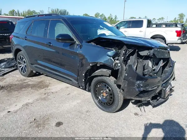 1FMSK7KH9NGB68860 2022 FORD EXPLORER - Image 1