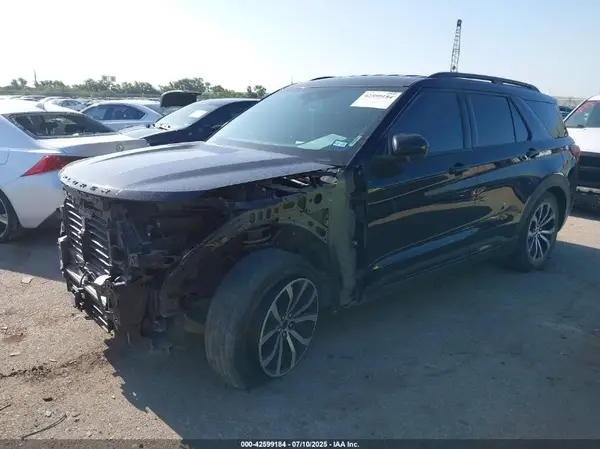 1FMSK7KH9NGB70902 2022 FORD EXPLORER - Image 2