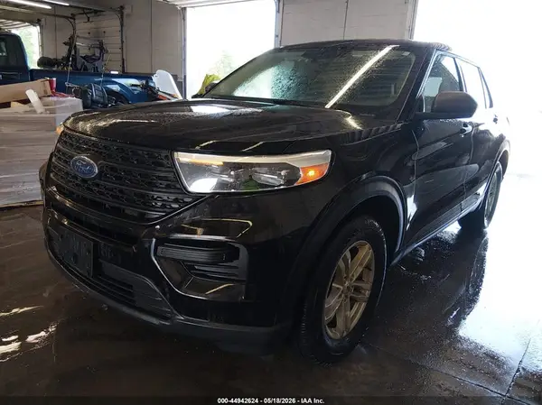 1FMSK8BB2NGC22310 2022 FORD EXPLORER - Image 2