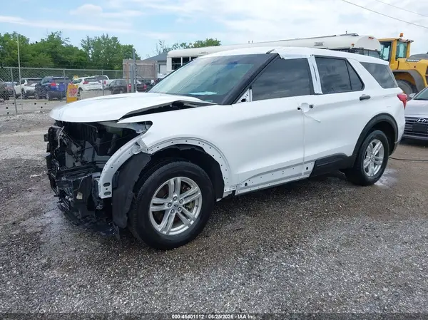 1FMSK8BB2NGC22601 2022 FORD EXPLORER - Image 2