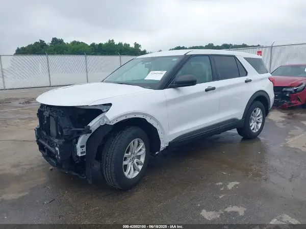 1FMSK8BB8MGB46056 2021 FORD EXPLORER - Image 2