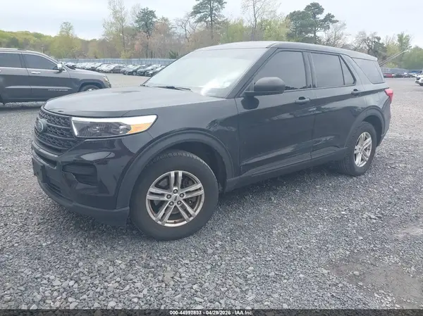 1FMSK8BB8NGB54787 2022 FORD EXPLORER - Image 2