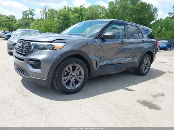1FMSK8BH2NGA59887 2022 FORD EXPLORER - Image 2