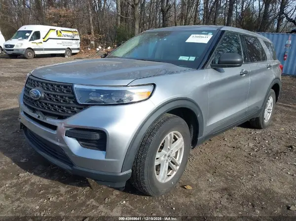 1FMSK8BH4NGC13922 2022 FORD EXPLORER - Image 2
