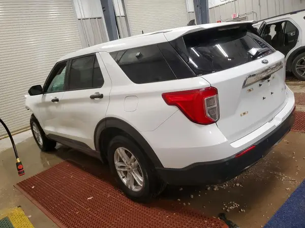 1FMSK8BH6MGA24770 2021 FORD EXPLORER - Image 2