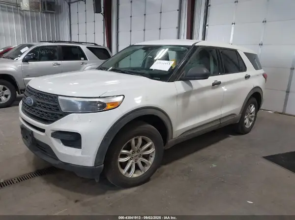1FMSK8BH9MGC07192 2021 FORD EXPLORER - Image 2