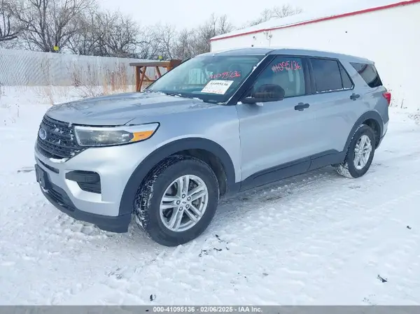 1FMSK8BH9NGC24303 2022 FORD EXPLORER - Image 2