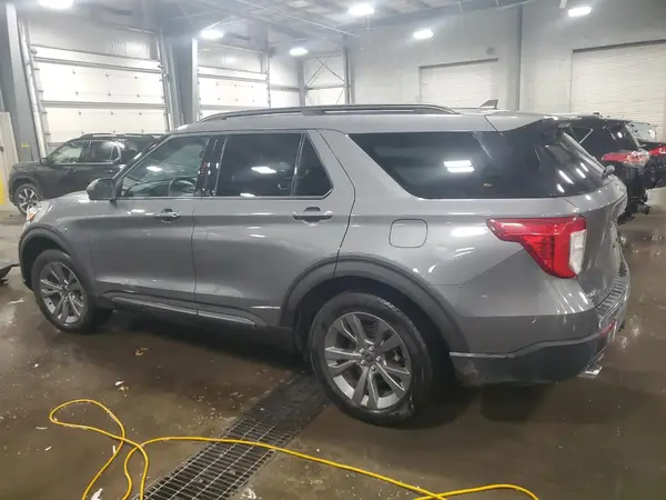 1FMSK8DH0MGA49323 2021 FORD EXPLORER - Image 2