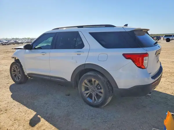 1FMSK8DH0MGB42441 2021 FORD EXPLORER - Image 2