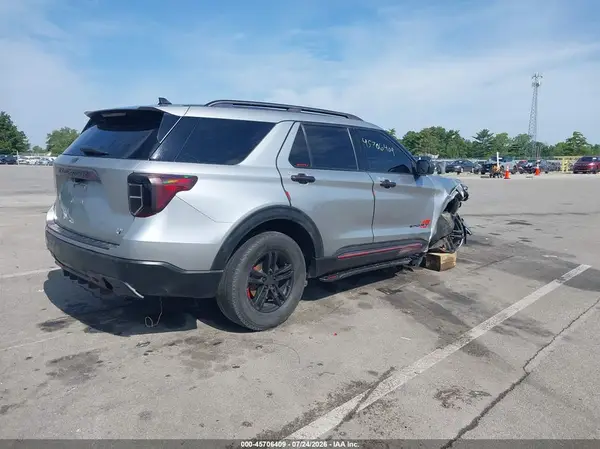 1FMSK8DH0MGB61782 2021 FORD EXPLORER - Image 2