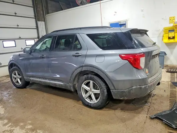 1FMSK8DH0MGC39686 2021 FORD EXPLORER - Image 2