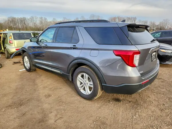 1FMSK8DH0MGC50428 2021 FORD EXPLORER - Image 2